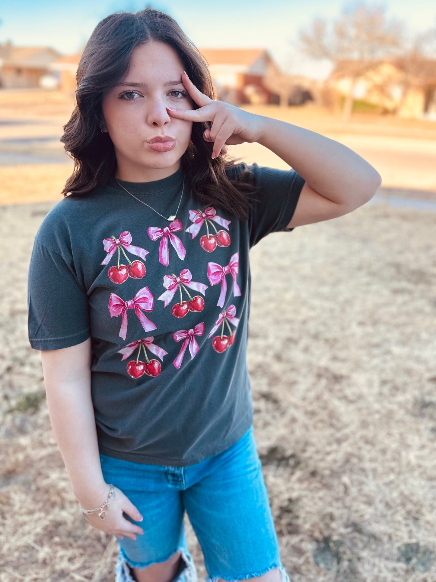 Cheer & Bow Tee- Valentines